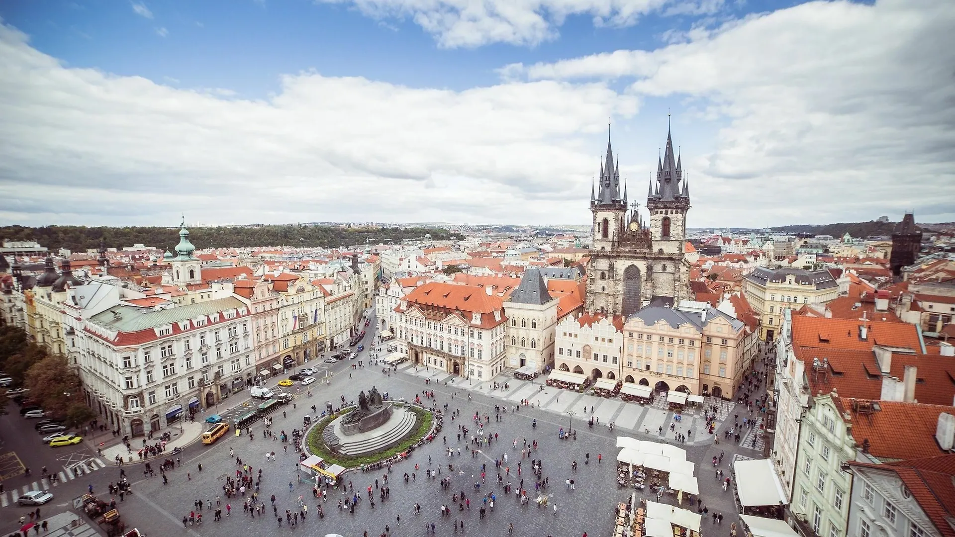 Wenceslas Apartment For 10 With Ac Prague